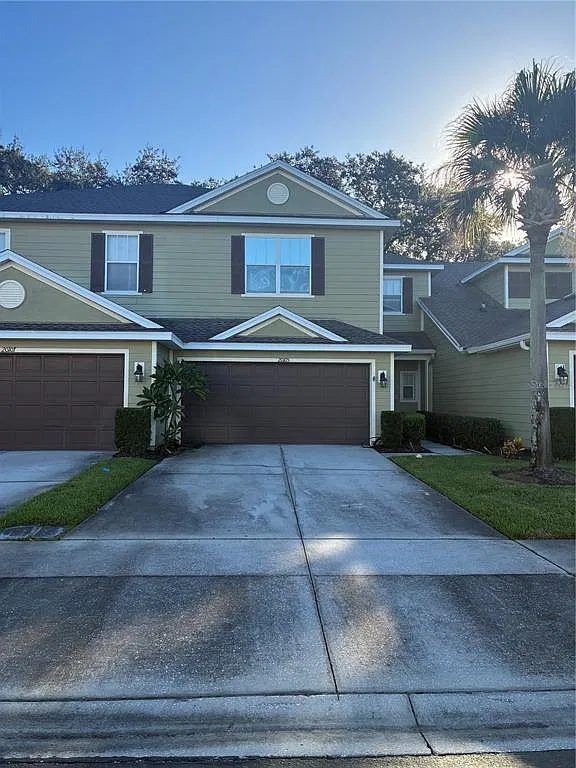 3 bed, 2.5 bath, 1665 sqft, $2,100 — Photo 1
