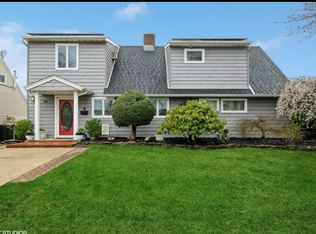 (Undisclosed Address), Levittown, NY 11756