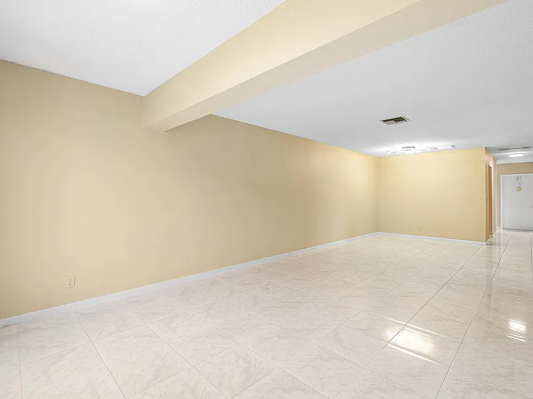 1641 NW 19th Ter #46-A — Photo 12