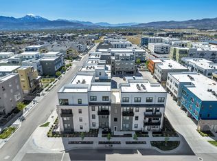 5227 W Reventon Dr S #B102, South Jordan, UT 84009