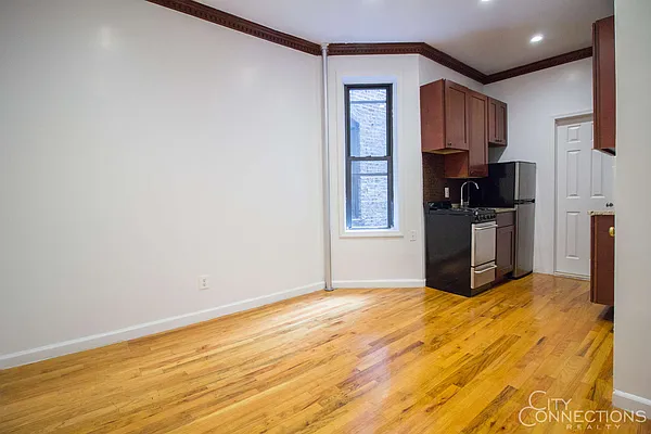 Rented by City Connections Realty | media 17