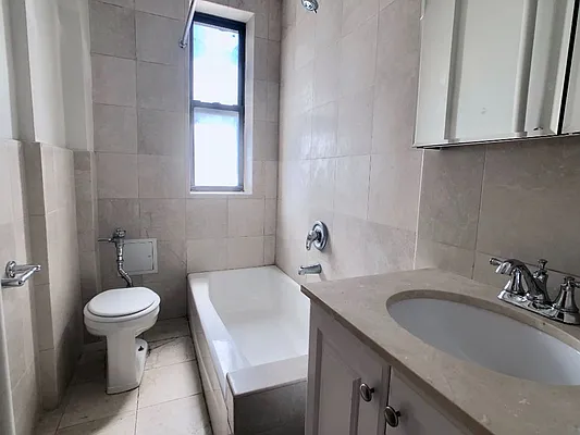 Rented by Sovereign Associates | media 26