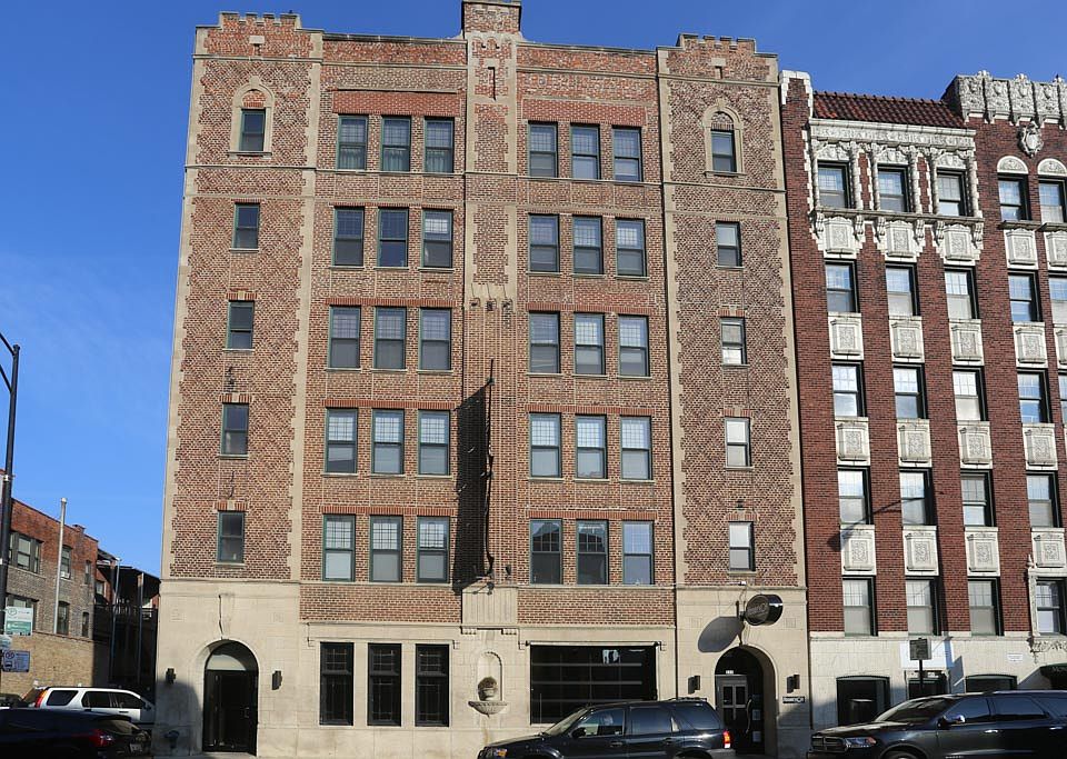 1st image of 846 W Montrose Ave APT 309