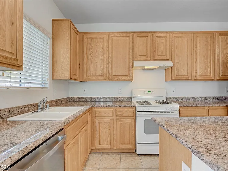 5389 Encino Springs Ave — Photo 14