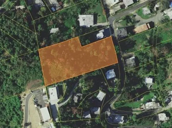 Jose Mercado Tomas De Castro #130, Caguas, PR 00725