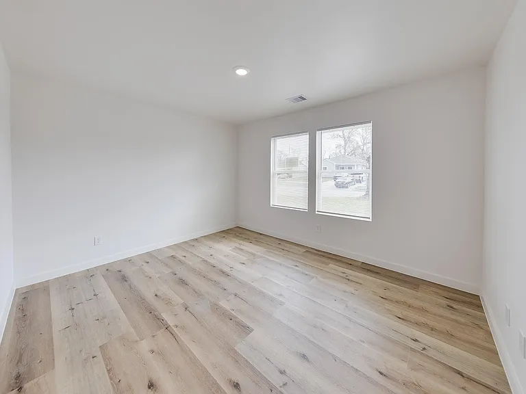 3635 Ward St — Photo 18