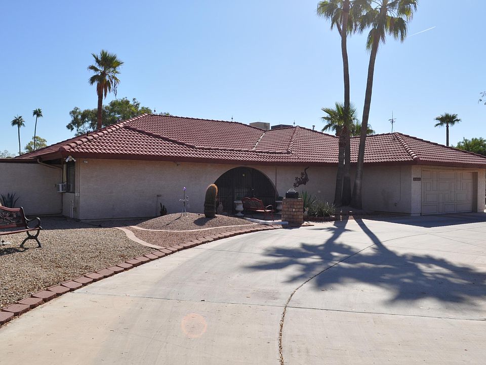 1st image of 9401 N 111th Dr
