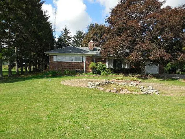 639 N Stadium Rd photo 1