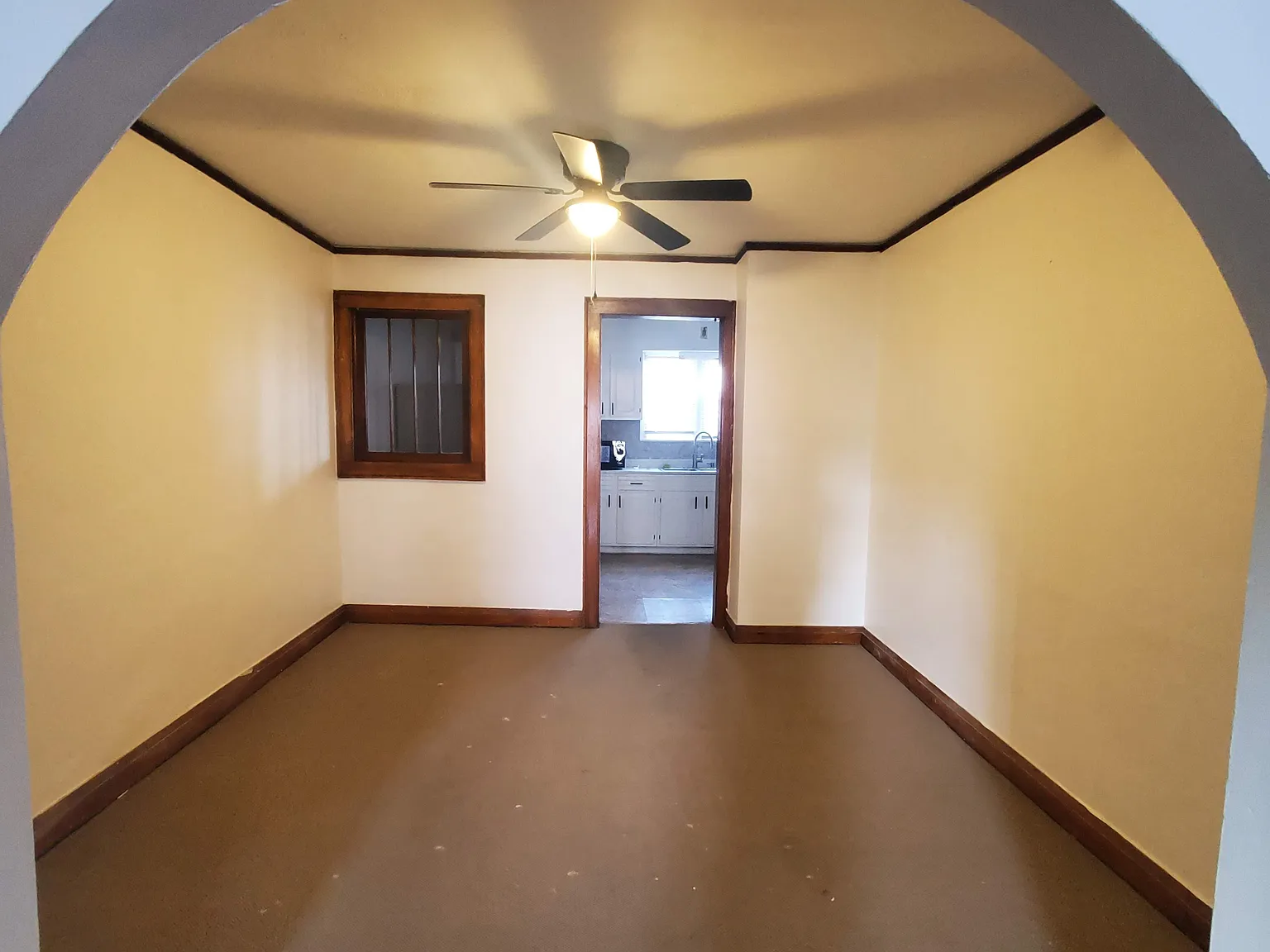 208 N Washington St — Photo 4