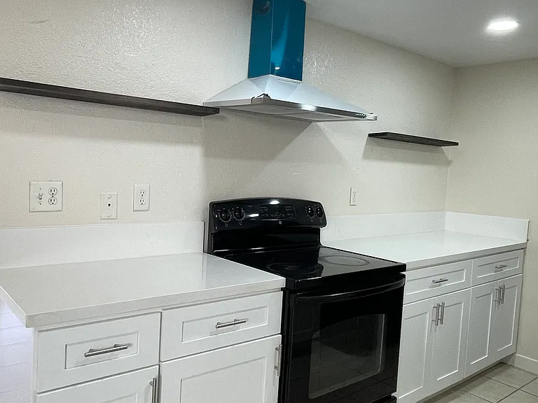1126 W Ralston St #A — Photo 6