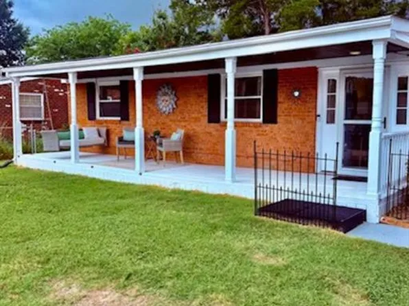 2215 Rawood Dr, Hampton, VA 23663