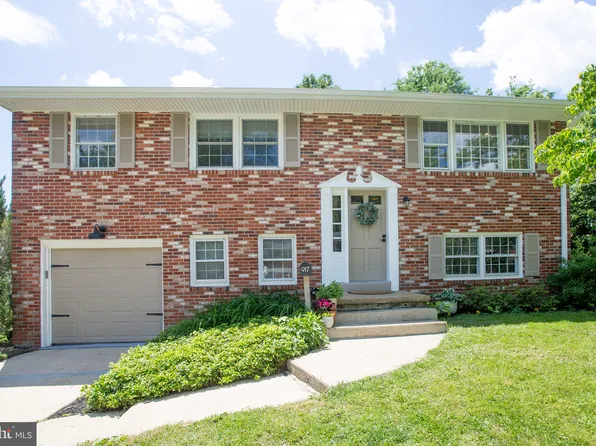 917 Rahway Dr, Newark, DE 19711