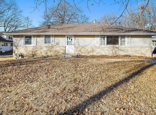 5720 Swartz Rd, Kansas City, KS 66106