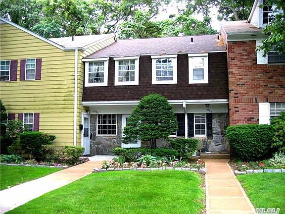 3rd image of 1065 Village Dr