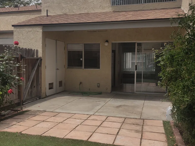 1617 Basset Ln — Photo 14