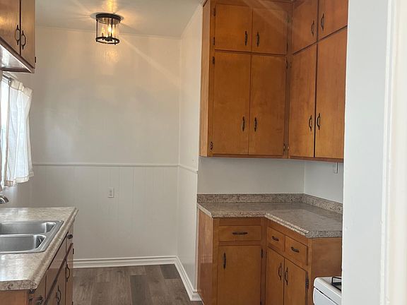 3rd image of 337 N Ogden Dr