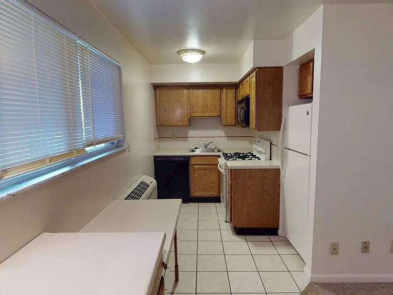 60 Chittenden Ave. SK — Photo 2