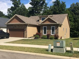 15 Walnut Ct, Athens, OH 45701