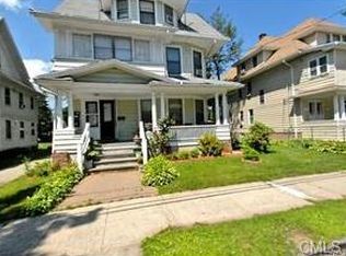 63-65 Ashley St, Bridgeport, CT 06610