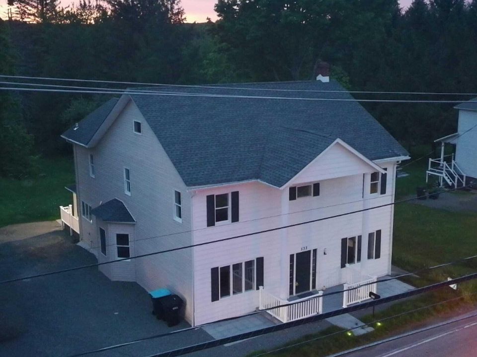 1st image of 533 Main St