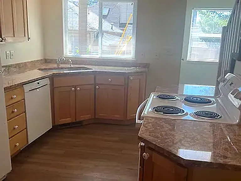 1147 E Garfield Ave #A — Photo 5