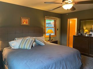 15 SW 58th Dr, Des Moines, IA 50312