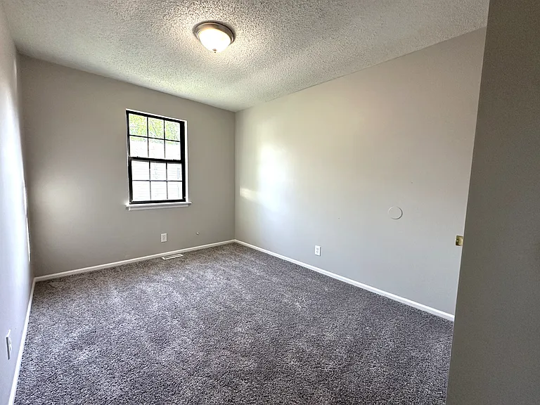 10063 Northgate Dr — Photo 17