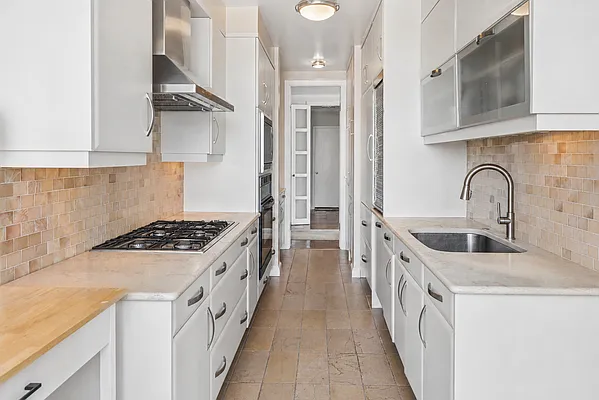 Kitchen, photo 2