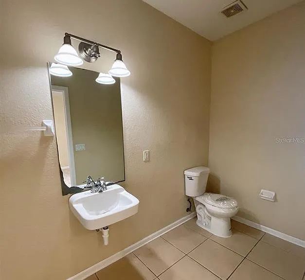 8000 Cool Breeze Dr #105 — Photo 11