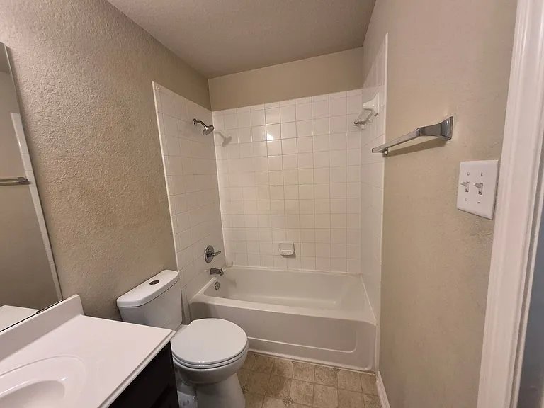 8915 Audubon Park — Photo 17