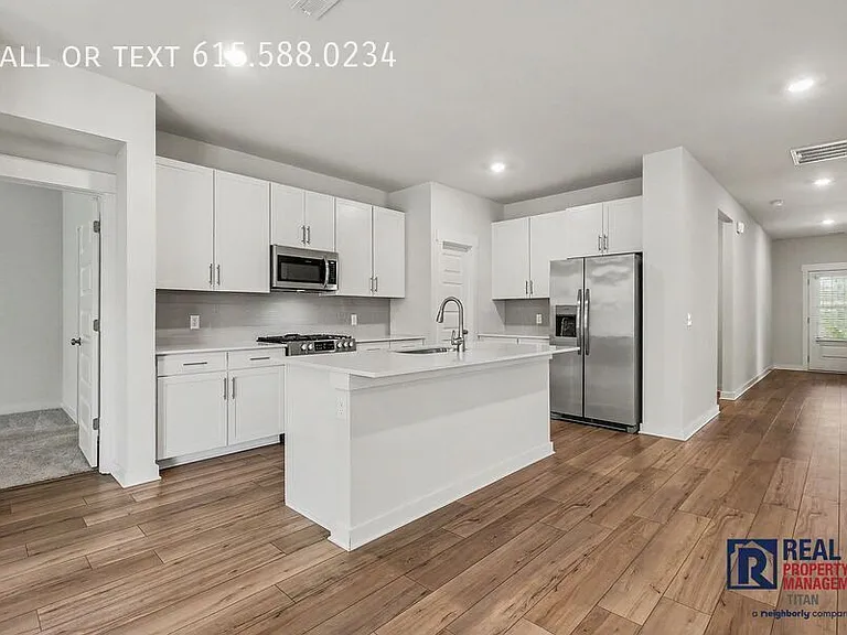 1029 Ewell Farm Cir — Photo 7