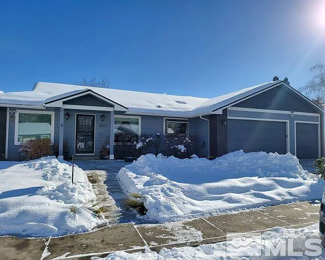 1827 Belmont Ave photo 1