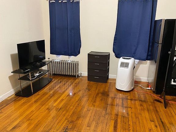 3rd image of 89-04 148th St #2D