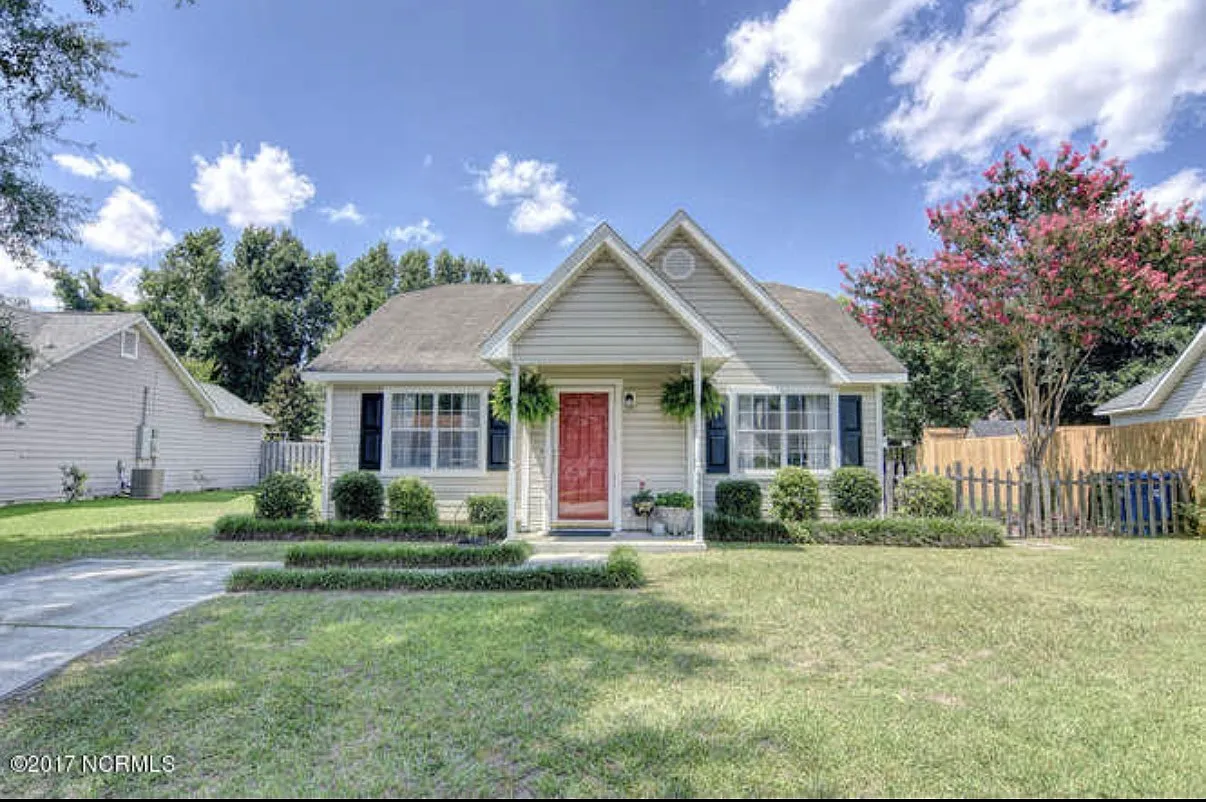 2 bed, 1000 sqft, $2,000 — Photo 1