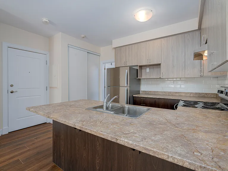 162 Cambridge St N #35 — Photo 22