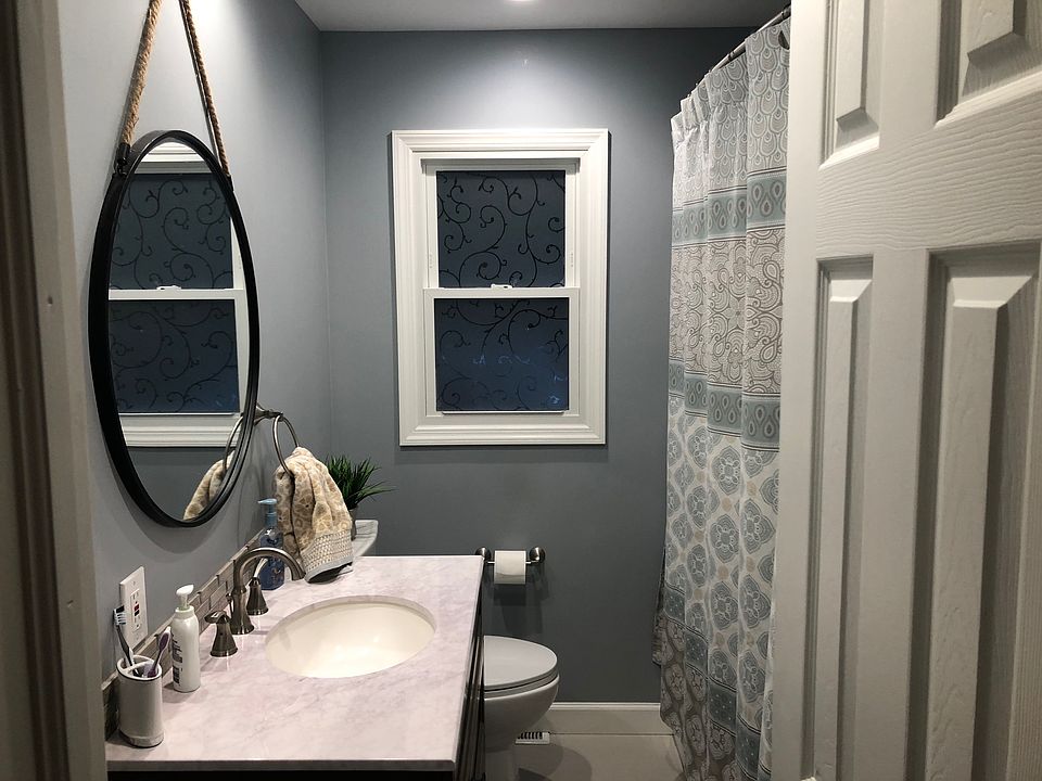 GUEST BATHROOM