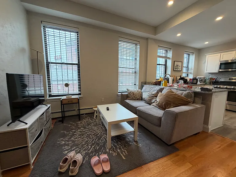 8 Westland Ave #2 — Photo 5