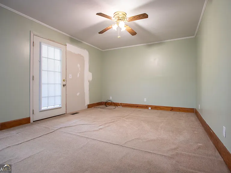 126 N Johnson St — Photo 10