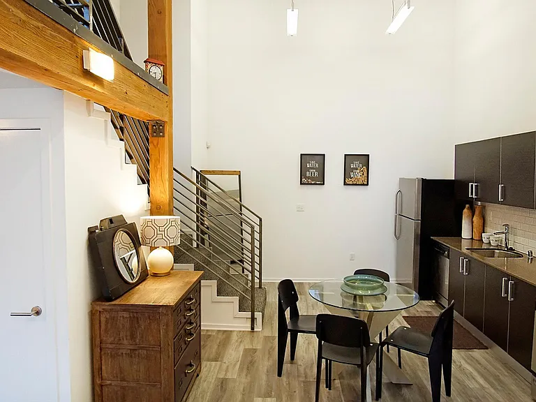 1x2 Loft - Gourmet Kitchen