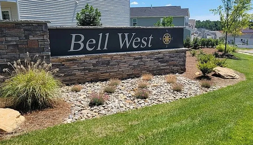 4736 Bell West Dr