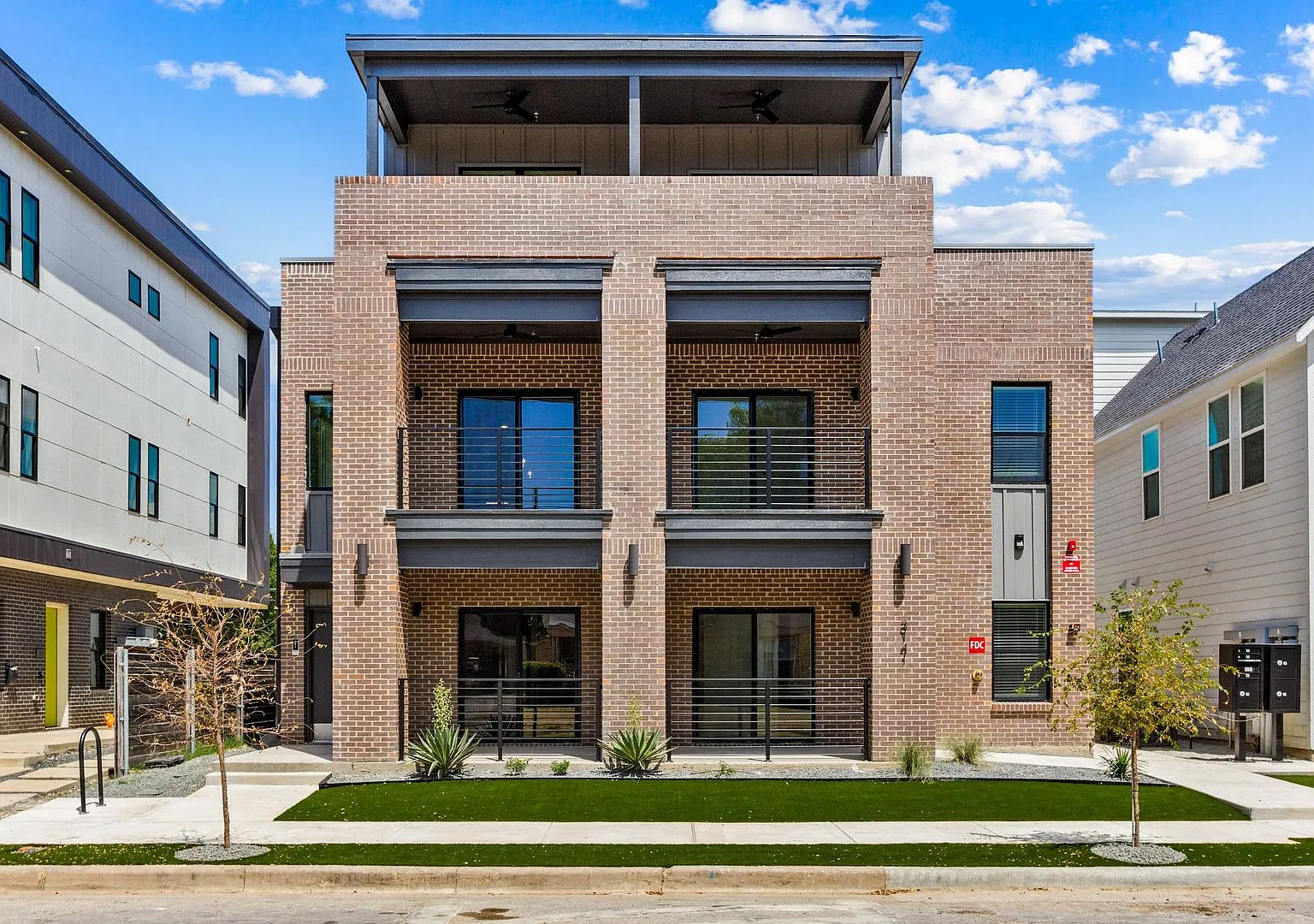 3141 Waits Ave — Photo 4