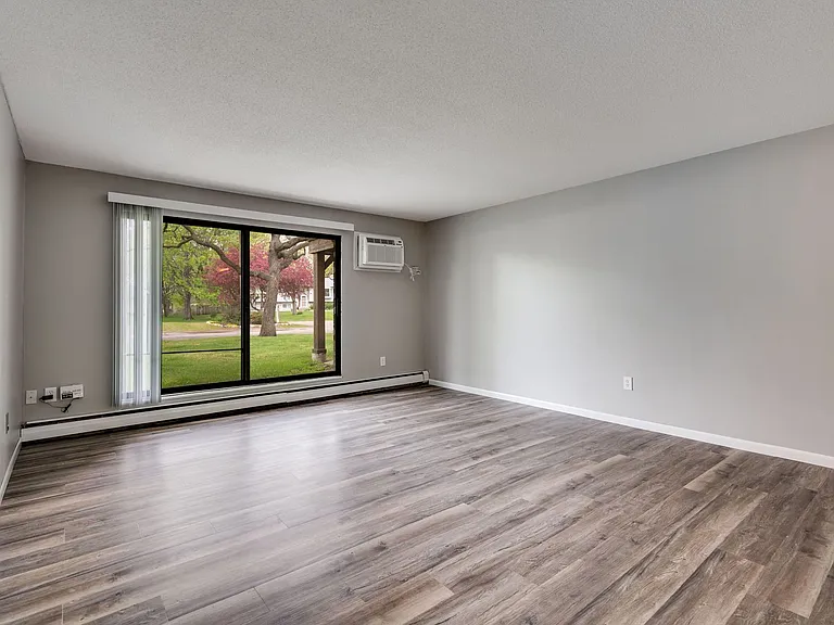 Garden Oaks Apartments — Photo 71