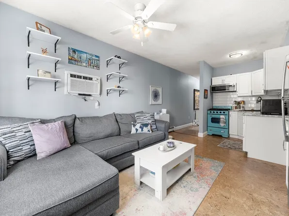 151 W 6th St APT 1, South Boston, MA 02127