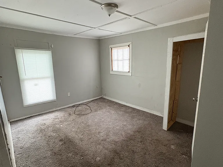 3963 S Court St — Photo 5