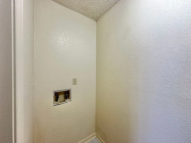2609 Bermuda Drive — Photo 12