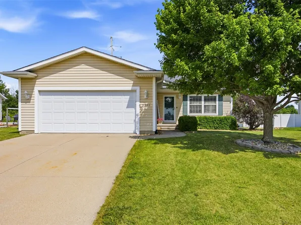 2261 Tamerac Cir, Marion, IA 52302