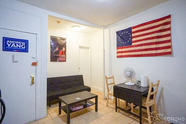 Rented by City Connections Realty | media 14