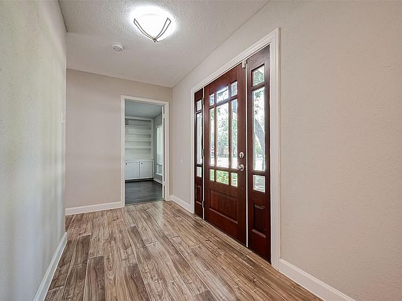 5th image of 4311 Stacy St