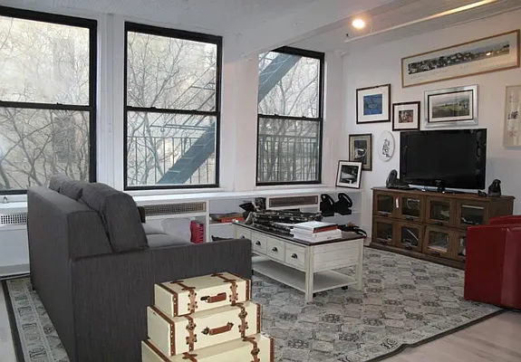 Rented by Vertical Real Estate LLC | media 8