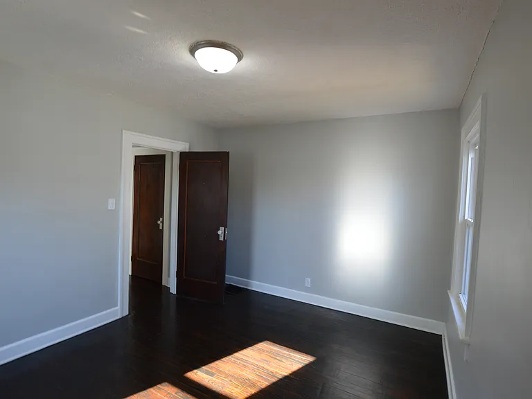 567 N Beville Ave — Photo 13